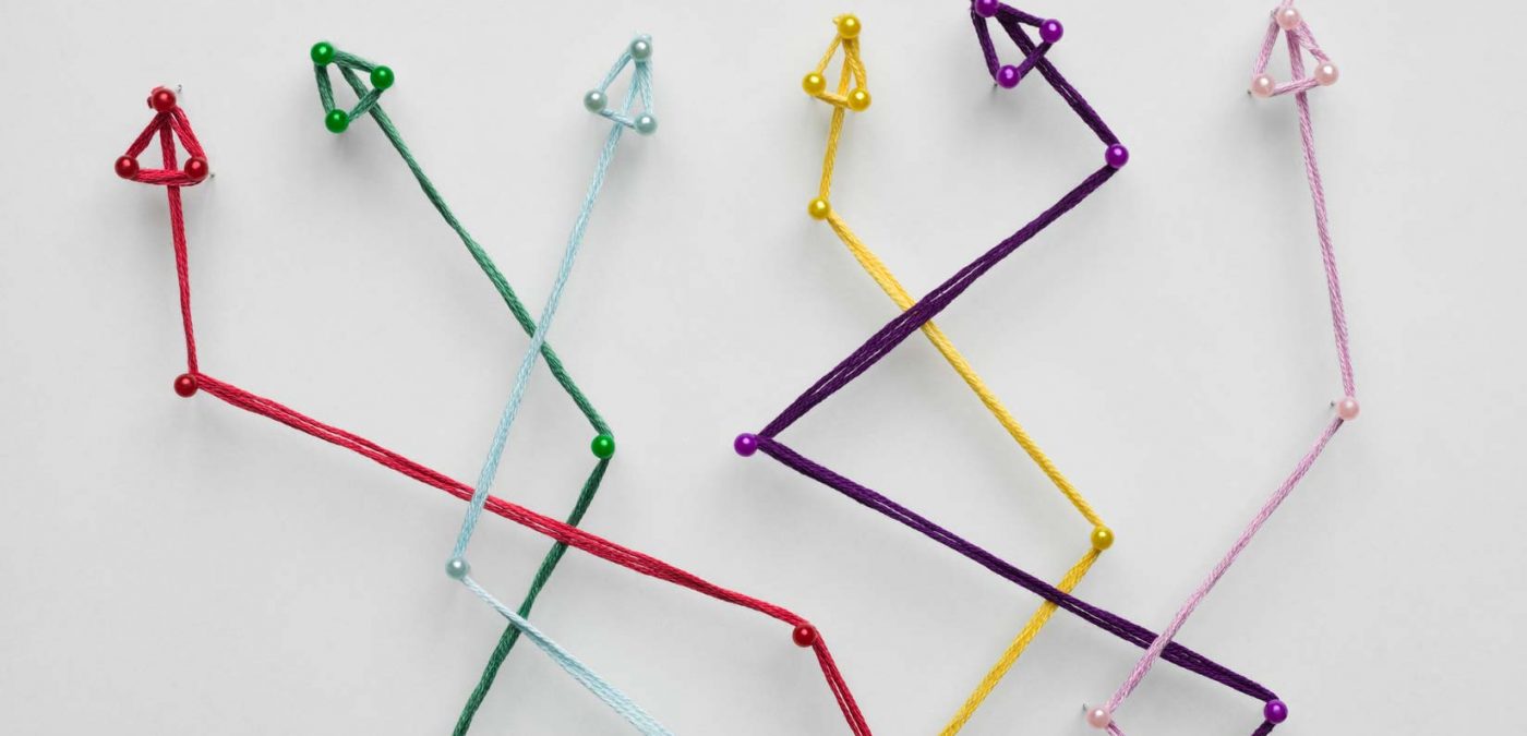 Zig-zag thread arrows in chart
